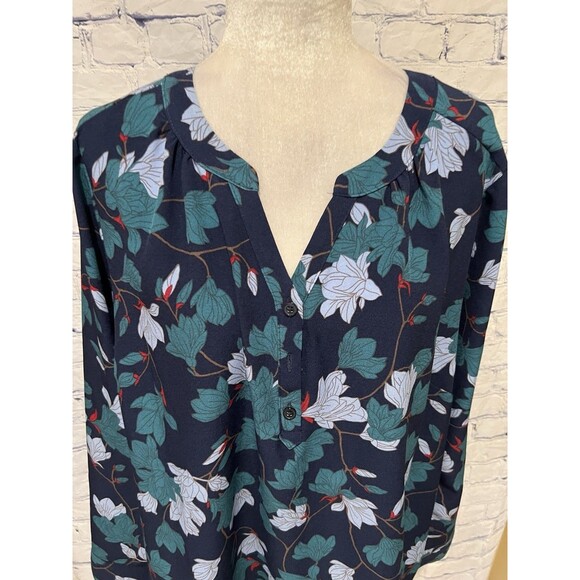 Denim & Co. QVC Printed V-Neck Henley Blouse Navy Plus Size 2X - Picture 3 of 11